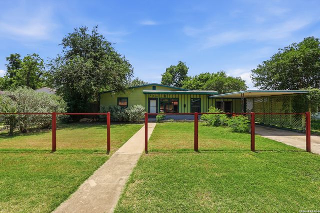 530 E BONNER AVE, San Antonio, TX 78214