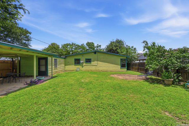 530 E BONNER AVE, San Antonio, TX 78214