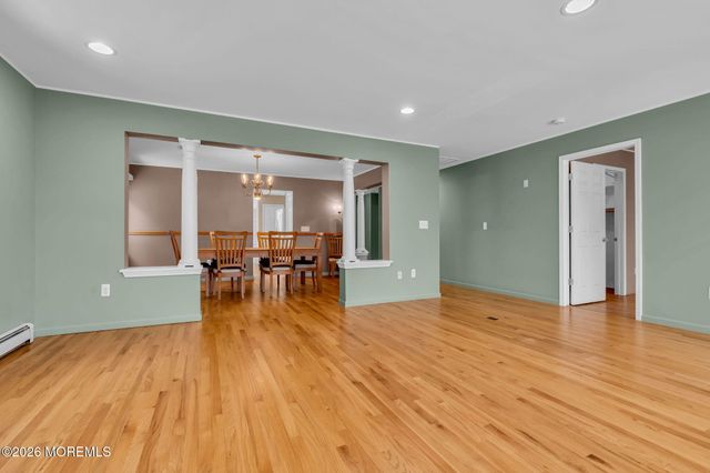 1208 Rue Avenue A, Point Pleasant, NJ 08742