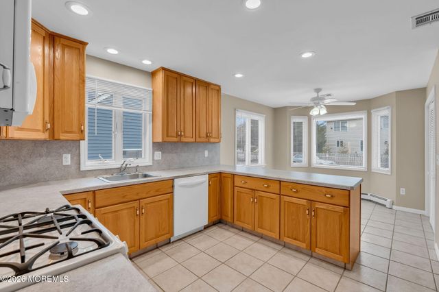 1208 Rue Avenue A, Point Pleasant, NJ 08742