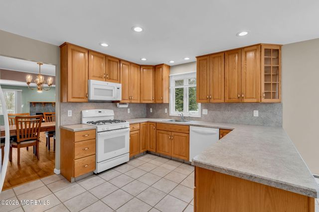 1208 Rue Avenue A, Point Pleasant, NJ 08742