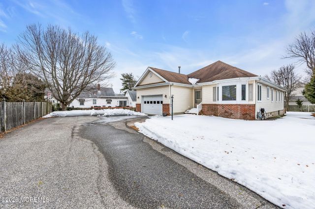 1208 Rue Avenue A, Point Pleasant, NJ 08742