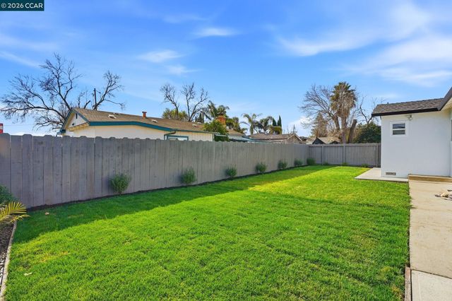 1630 Nicholas Dr, Concord, CA 94520