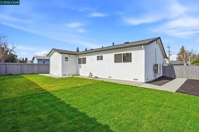 1630 Nicholas Dr, Concord, CA 94520