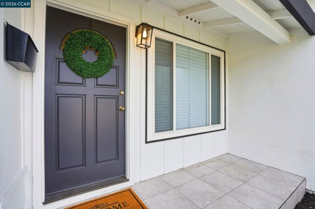 1630 Nicholas Dr, Concord, CA 94520