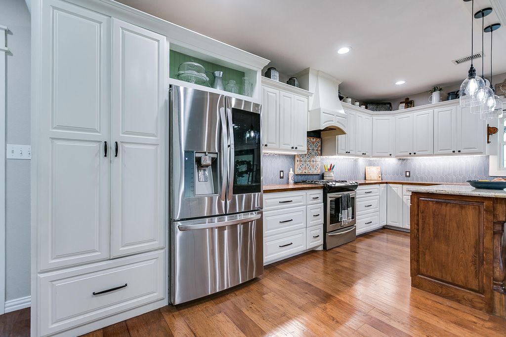 Image 11 of property listing at 15555 Deer Valley Loop, Carlsbad, TX 76934