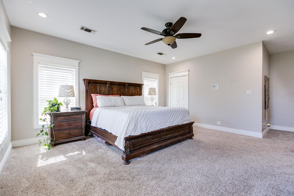 Image 16 of property listing at 15555 Deer Valley Loop, Carlsbad, TX 76934