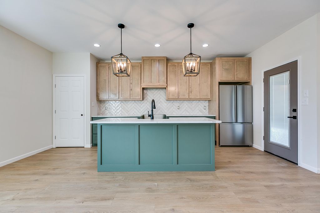 Image 48 of property listing at 15555 Deer Valley Loop, Carlsbad, TX 76934