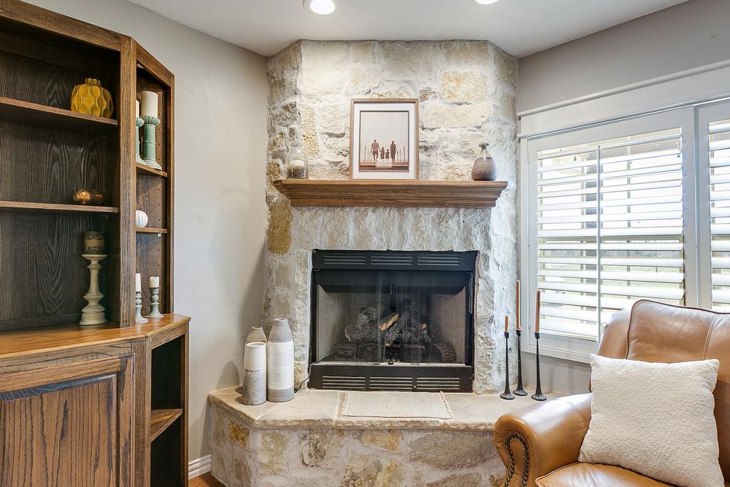 Image 6 of property listing at 15555 Deer Valley Loop, Carlsbad, TX 76934
