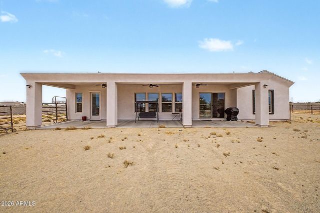 24009 W REDBIRD Road, Wittmann, AZ 85361