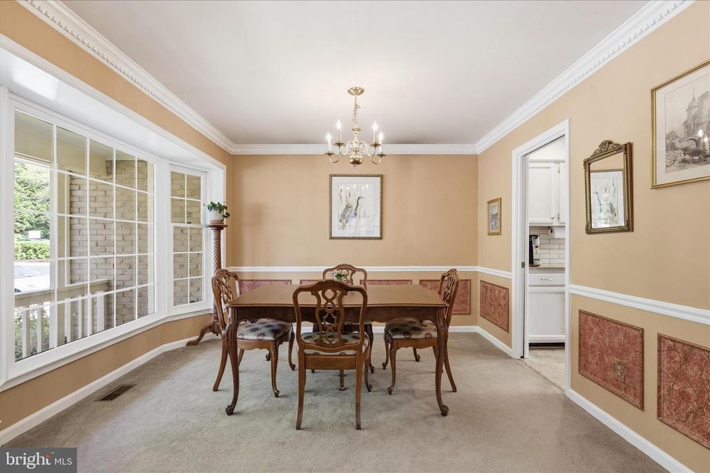 Image 11 of property listing at 1943 HICKORY HILL LN, Silver Spring, MD 20906