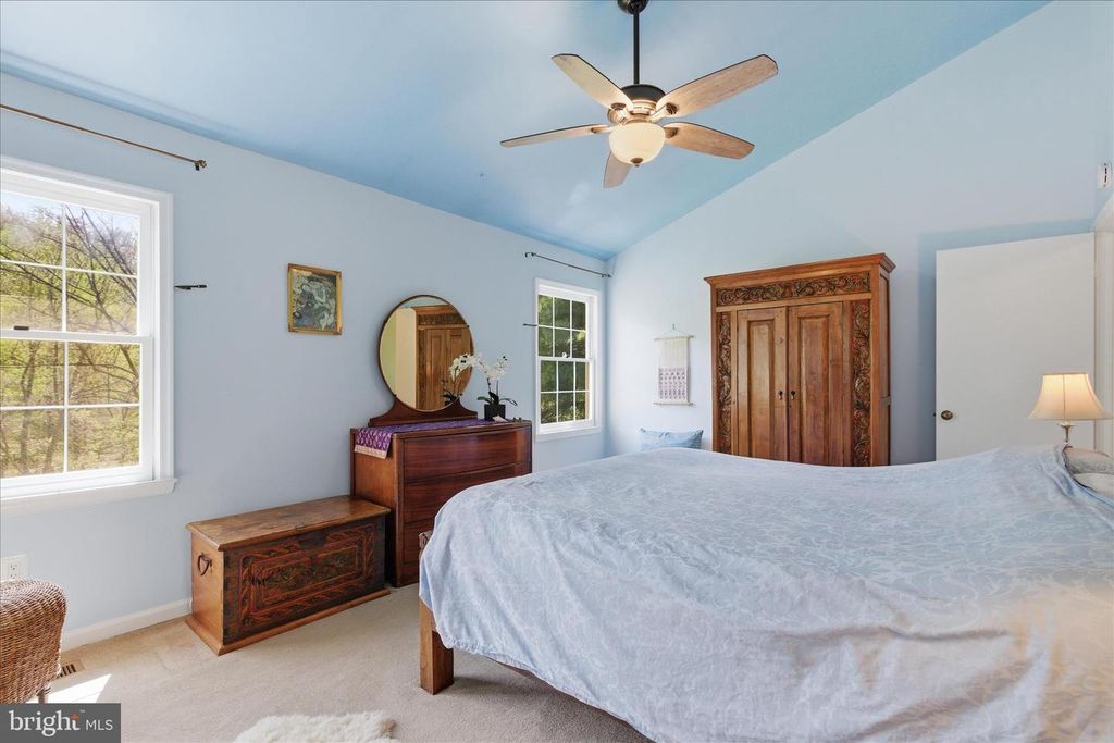 Image 31 of property listing at 1943 HICKORY HILL LN, Silver Spring, MD 20906