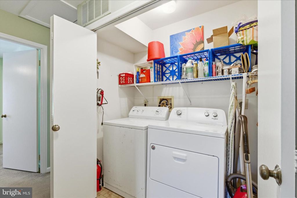 Image 38 of property listing at 1943 HICKORY HILL LN, Silver Spring, MD 20906