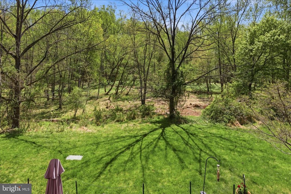 Image 41 of property listing at 1943 HICKORY HILL LN, Silver Spring, MD 20906