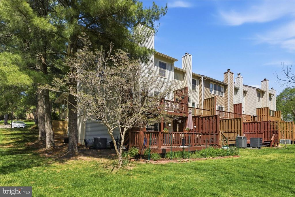 Image 45 of property listing at 1943 HICKORY HILL LN, Silver Spring, MD 20906