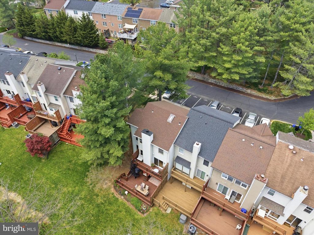 Image 47 of property listing at 1943 HICKORY HILL LN, Silver Spring, MD 20906