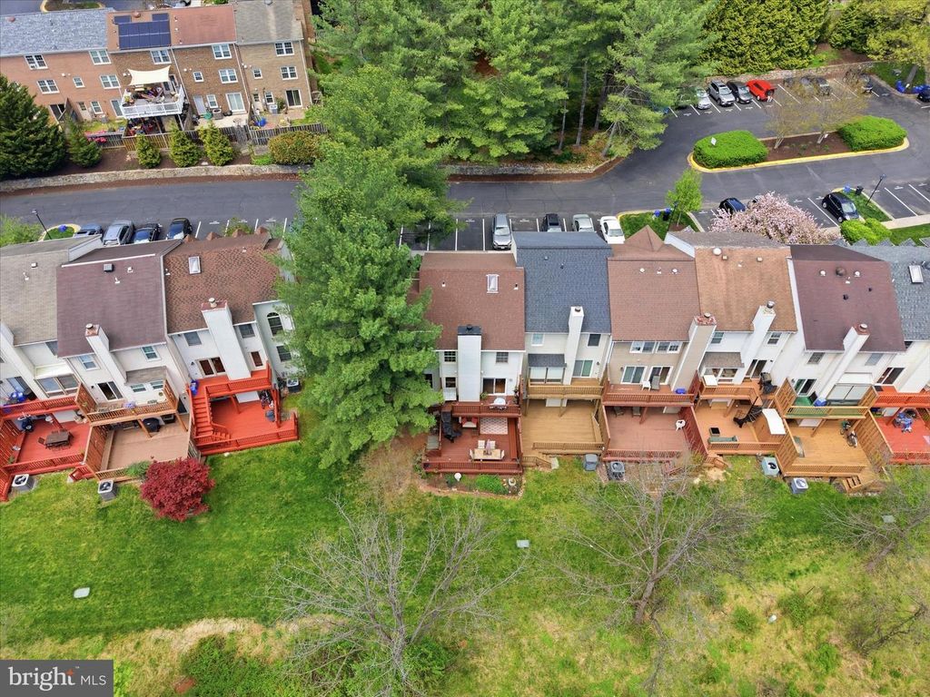 Image 48 of property listing at 1943 HICKORY HILL LN, Silver Spring, MD 20906