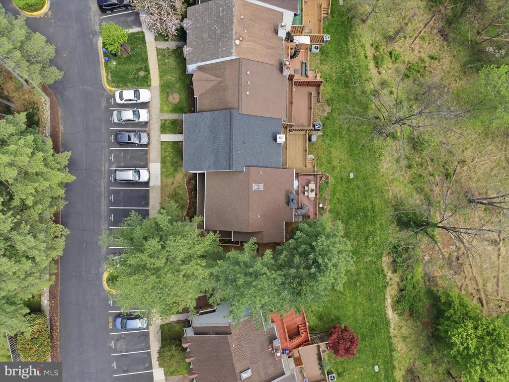 Image 49 of property listing at 1943 HICKORY HILL LN, Silver Spring, MD 20906