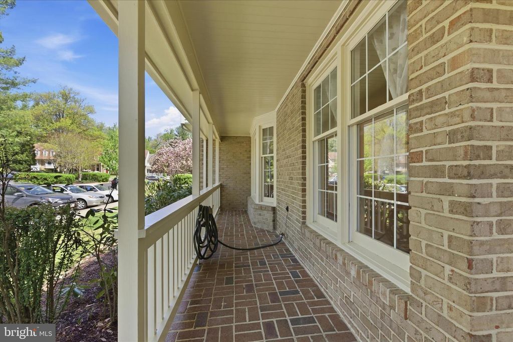 Image 5 of property listing at 1943 HICKORY HILL LN, Silver Spring, MD 20906