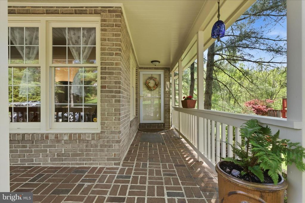 Image 6 of property listing at 1943 HICKORY HILL LN, Silver Spring, MD 20906