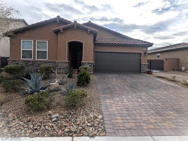 4811 Shady Chestnut Court, Las Vegas, NV 89131