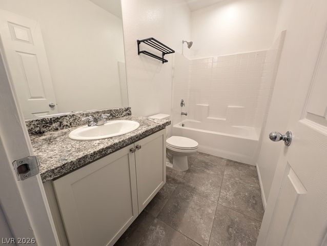 4811 Shady Chestnut Court, Las Vegas, NV 89131