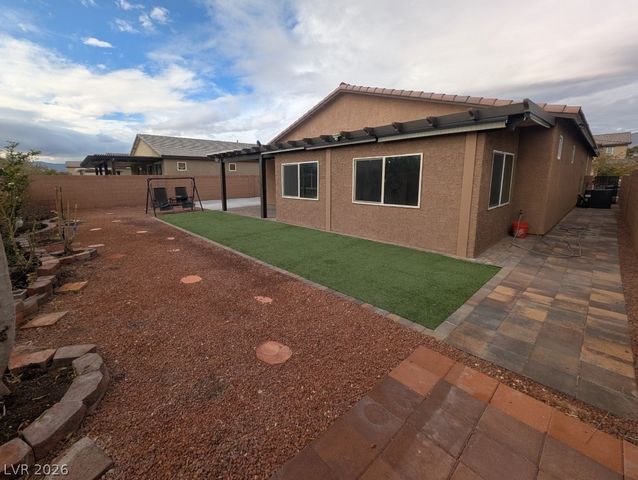 4811 Shady Chestnut Court, Las Vegas, NV 89131