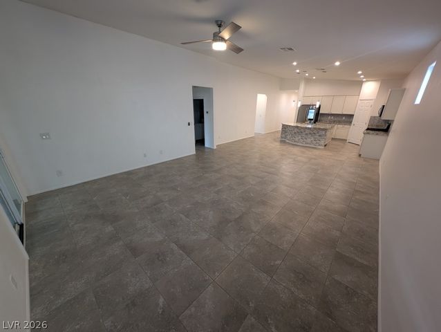 4811 Shady Chestnut Court, Las Vegas, NV 89131