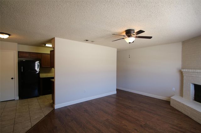 7204 NE Loop 820, North Richland Hills, TX 76180