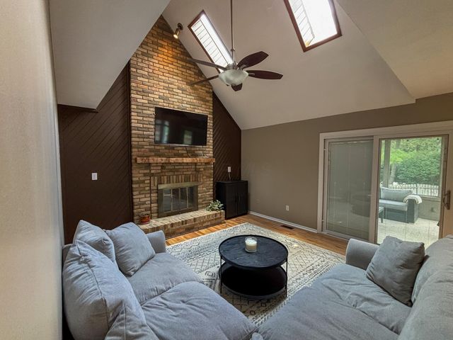 621 Valley Wood Court, Westerville, OH 43081