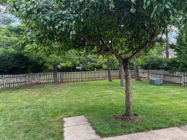 621 Valley Wood Court, Westerville, OH 43081