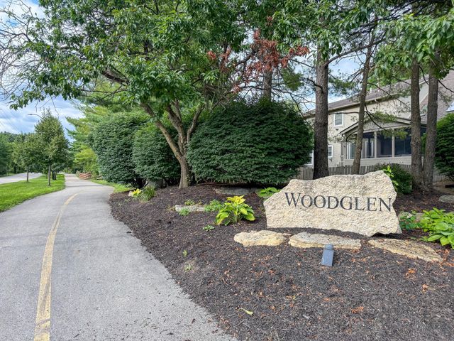 621 Valley Wood Court, Westerville, OH 43081
