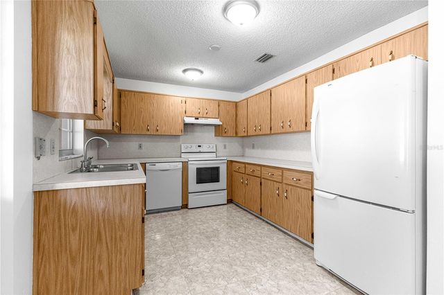 8575 SW 90TH LANE C, Ocala, FL 34481