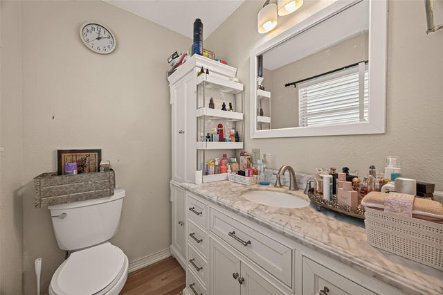 638 Warsaw Street, Hitchcock, TX 77563