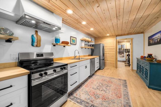 188 Kelly Lane, Santa Cruz, CA 95060