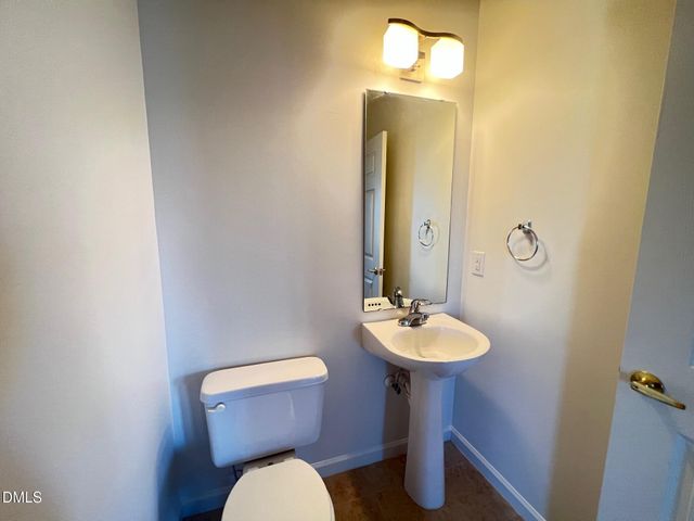 2501 Huntscroft Lane 303, Raleigh, NC 27617