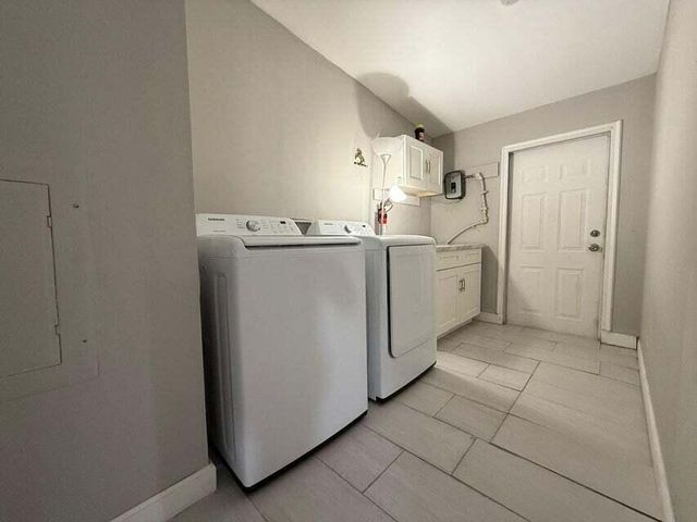 6085 Seashore Drive, Atlantis, FL 33462