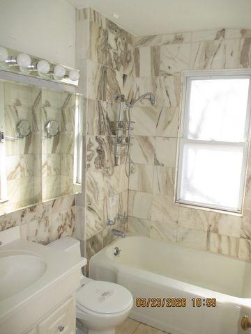 914 Jackson Avenue, River Forest, IL 60305