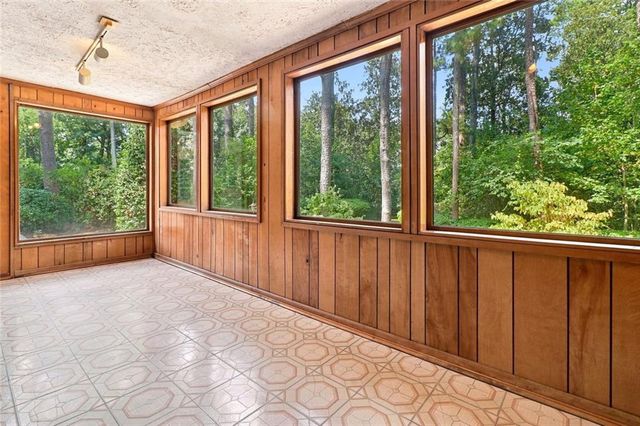 1550 Diamond Head Circle, Decatur, GA 30033
