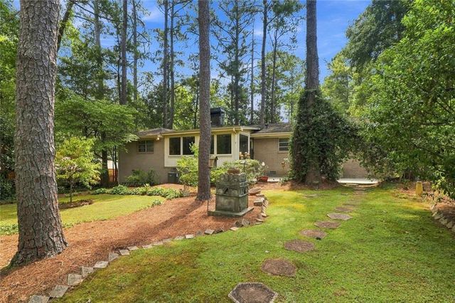 1550 Diamond Head Circle, Decatur, GA 30033