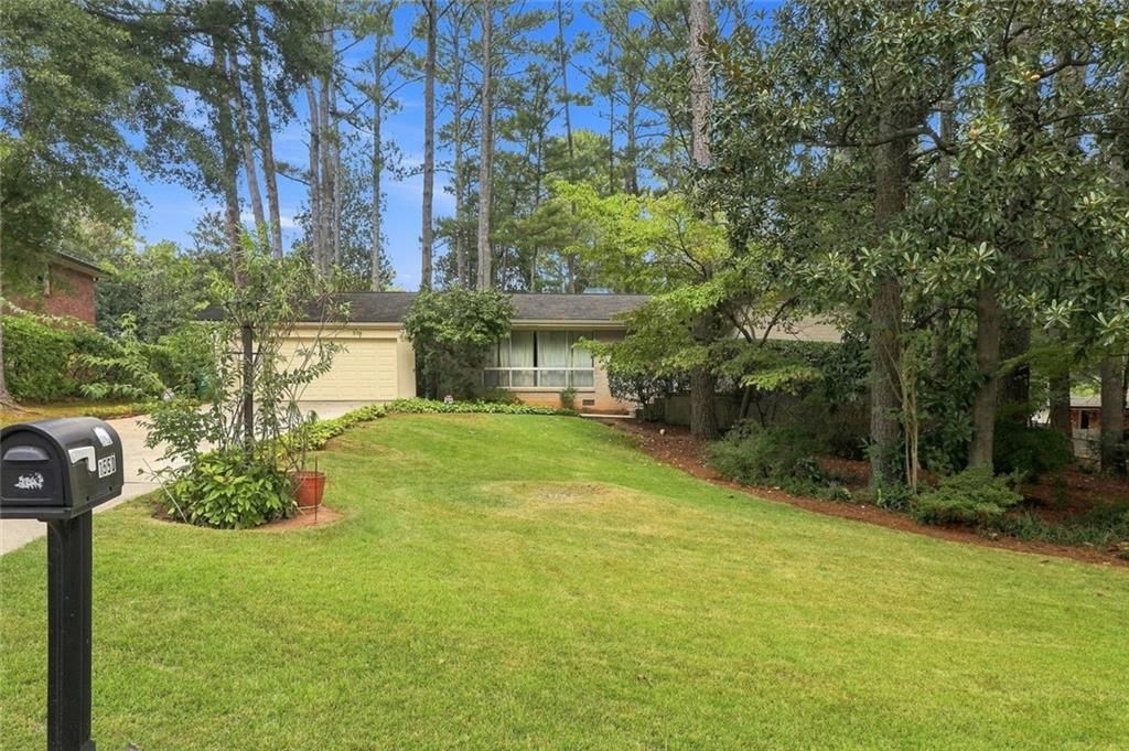 Image 1 of property listing at 1550 Diamond Head Circle, Decatur, GA 30033