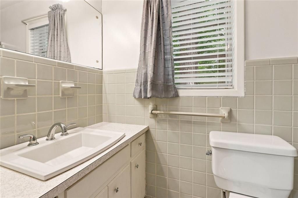Image 36 of property listing at 1550 Diamond Head Circle, Decatur, GA 30033