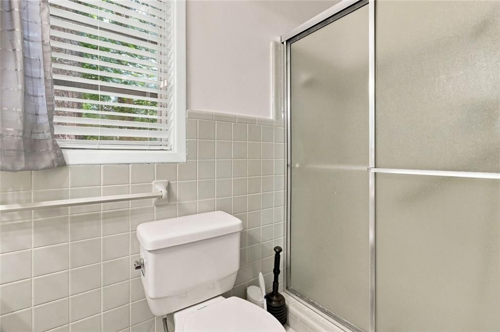 Image 41 of property listing at 1550 Diamond Head Circle, Decatur, GA 30033