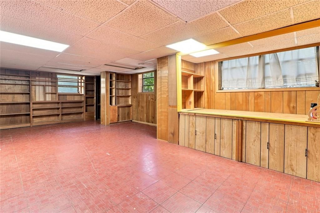 Image 47 of property listing at 1550 Diamond Head Circle, Decatur, GA 30033