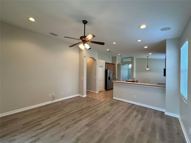 8037 MOCCASIN TRAIL DRIVE, Riverview, FL 33578