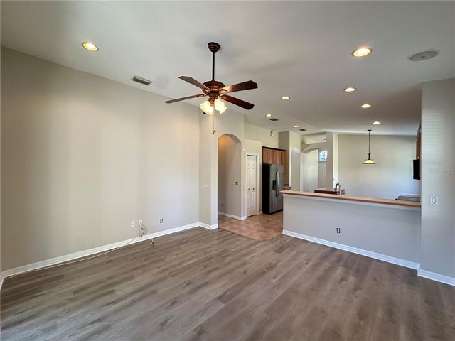 8037 MOCCASIN TRAIL DRIVE, Riverview, FL 33578