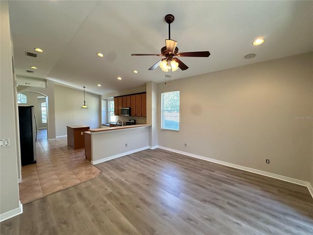8037 MOCCASIN TRAIL DRIVE, Riverview, FL 33578