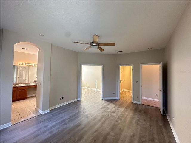 8037 MOCCASIN TRAIL DRIVE, Riverview, FL 33578