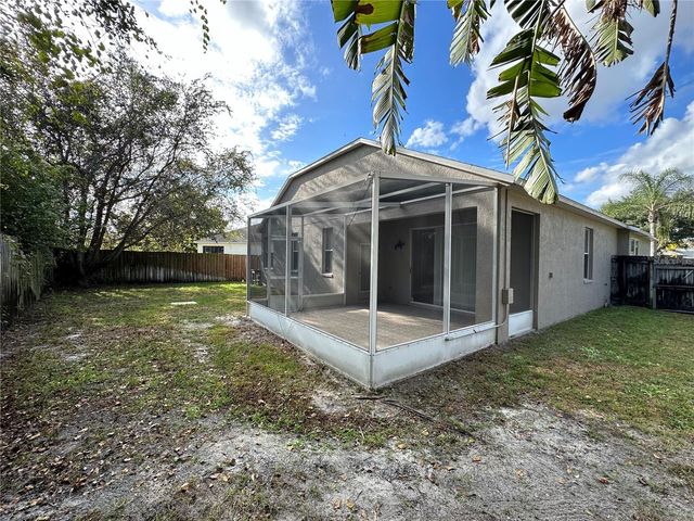 8037 MOCCASIN TRAIL DRIVE, Riverview, FL 33578
