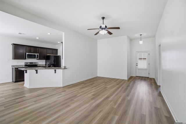 43104 Pineside Ave, Prairieville, LA 70769